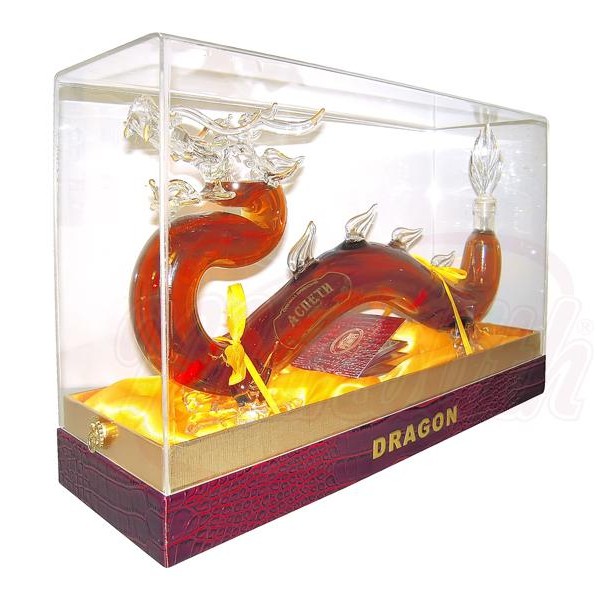 Brandy armenio "Dragon" 40 alc. 0,7 L souvenir en caja de regalo - Armenia